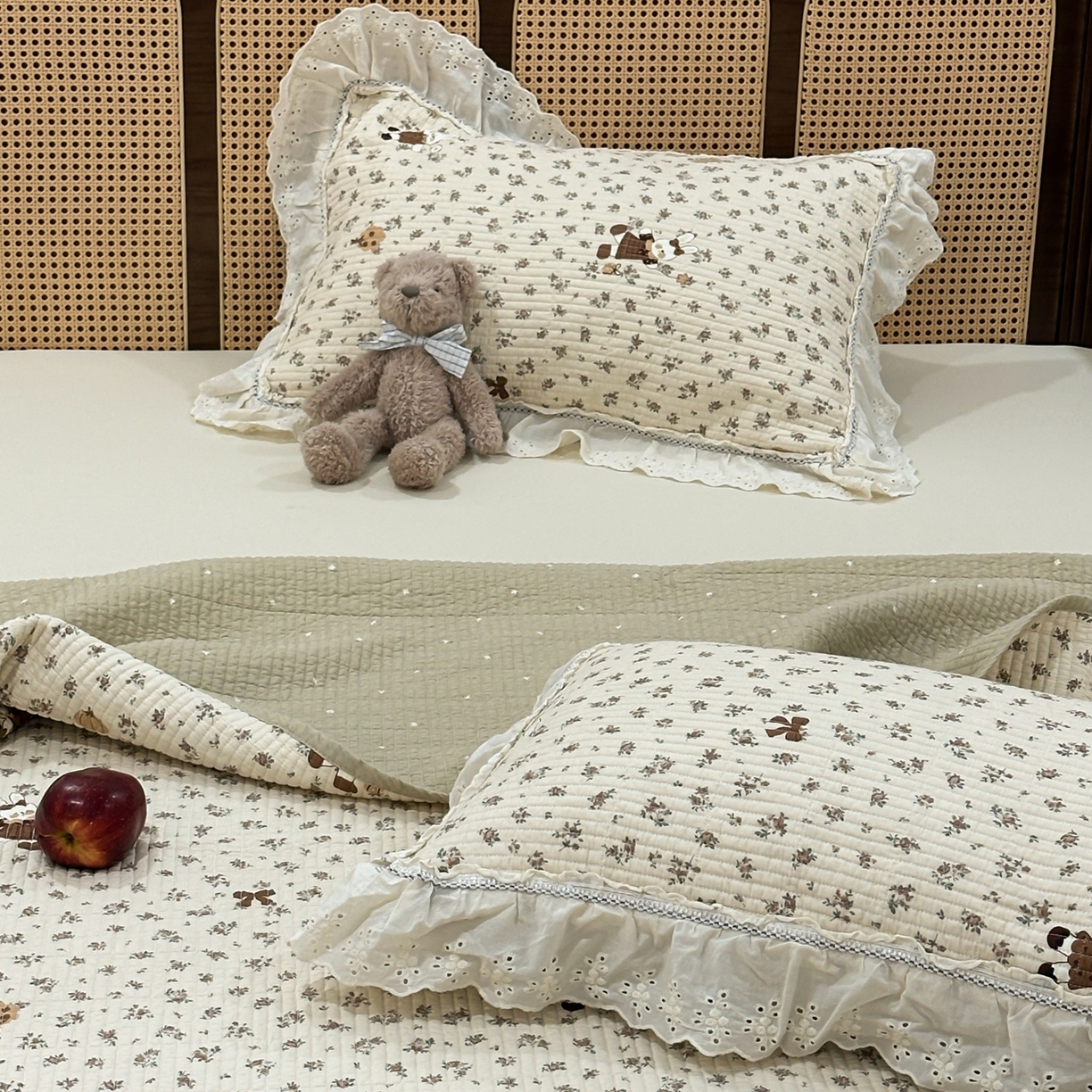 91家纺网 家纺一手货源 找家纺 床盖工厂店 2025新款法式双面全面填充棉花床盖三件套 南瓜甜心