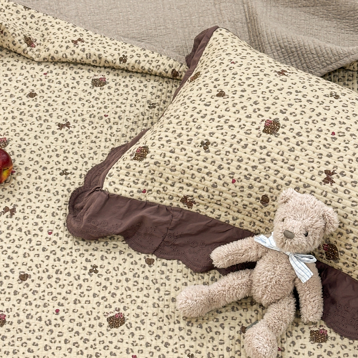 91家纺网 家纺一手货源 找家纺 床盖工厂店 2025新款法式双面全面填充棉花床盖三件套 千禧少女-咖