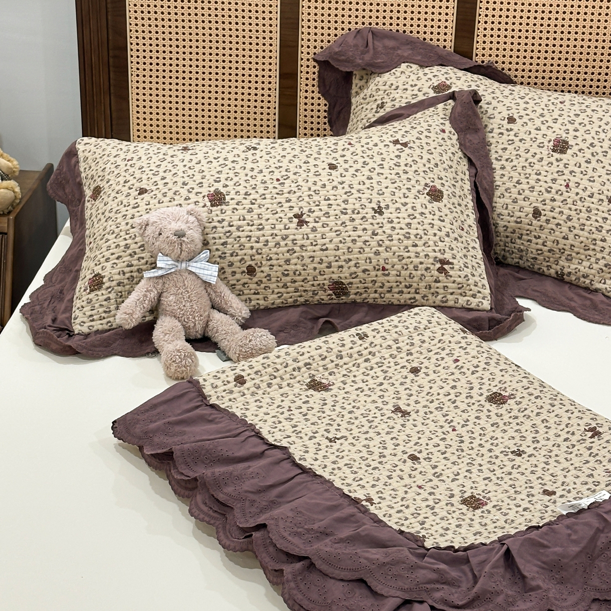 91家纺网 家纺一手货源 找家纺 床盖工厂店 2025新款法式双面全面填充棉花床盖三件套 千禧少女-咖