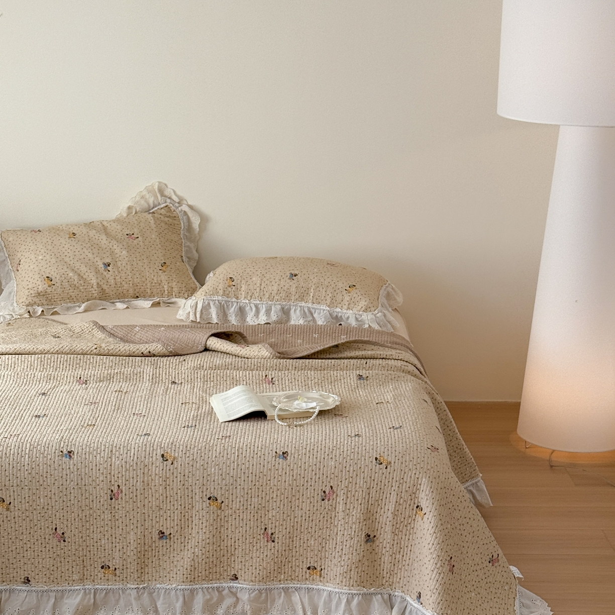 91家纺网 家纺一手货源 找家纺 床盖工厂店 2025新款法式双面全面填充棉花床盖三件套 尤小七