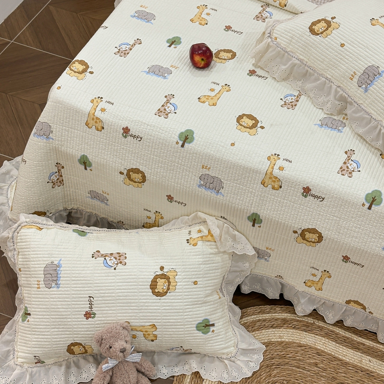 91家纺网 家纺一手货源 找家纺 床盖工厂店 2025新款法式双面全面填充棉花床盖三件套 游乐园