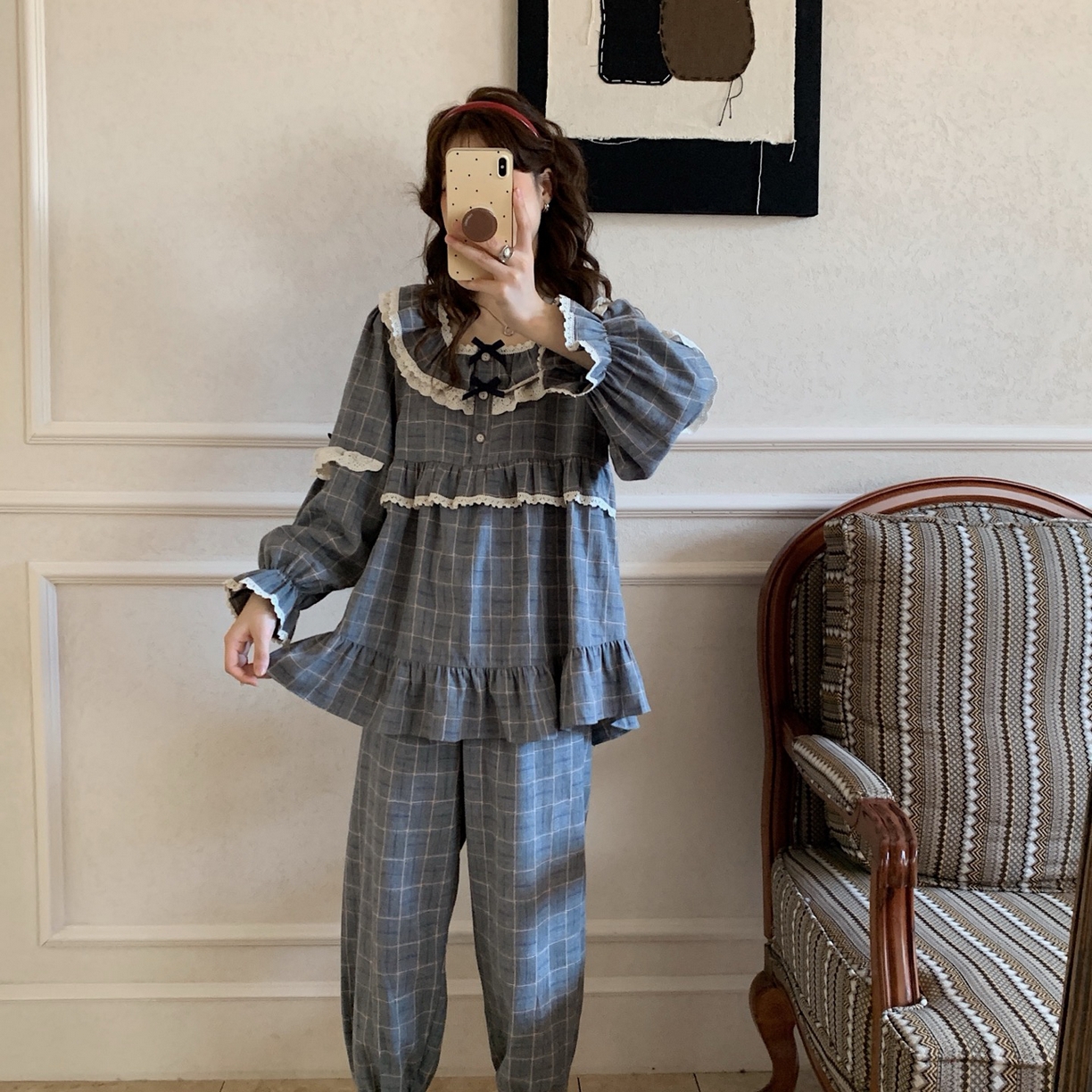 91家纺网 家纺一手货源 找家纺 妍景家居生活馆 2026新款韩系甜美蕾丝花边格子套装 灰色