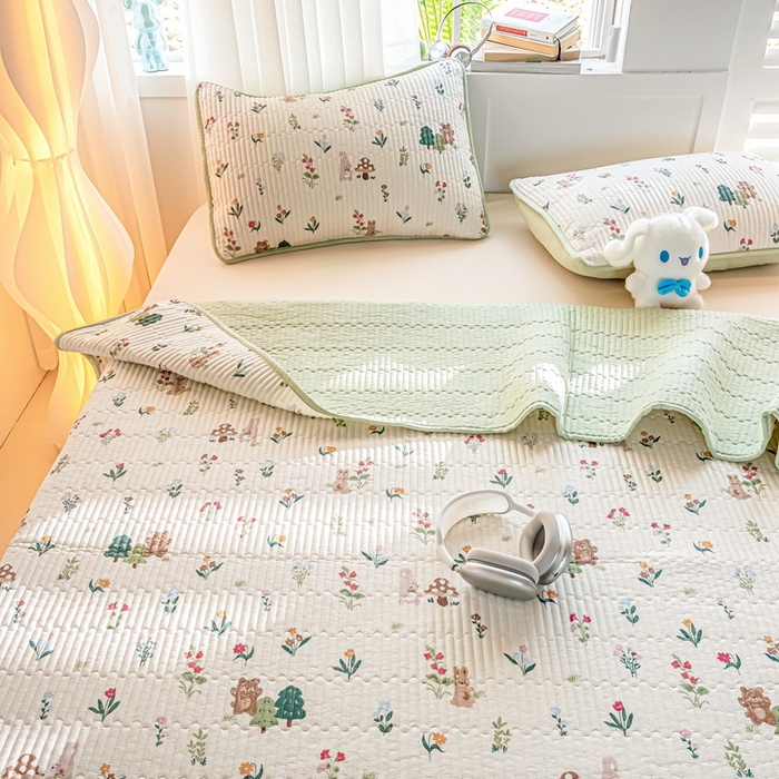 91家纺网 家纺一手货源 找家纺 X猫先生 2026新款全棉床盖小清新夹棉床单炕盖四季跑量款 秘密花园