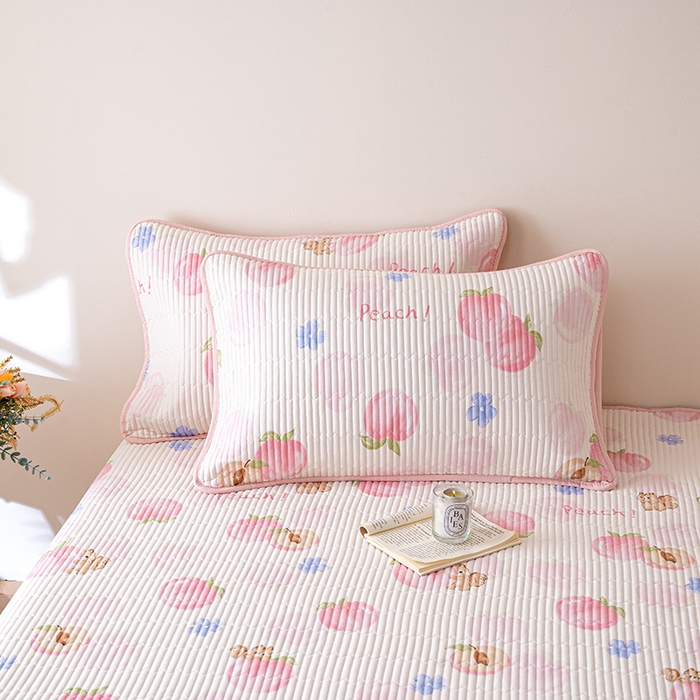 91家纺网 家纺一手货源 找家纺 X猫先生 2026新款全棉床盖小清新夹棉床单炕盖四季跑量款 蜜桃松鼠