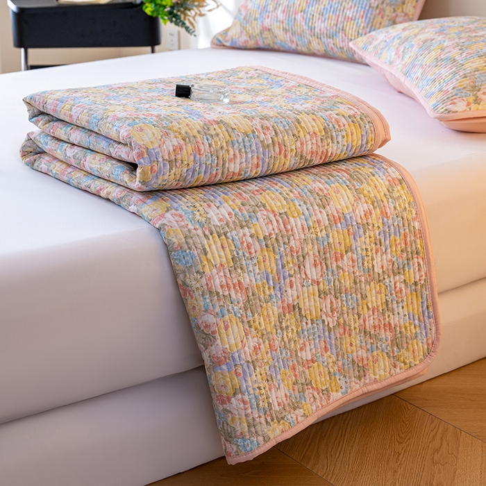 91家纺网 家纺一手货源 找家纺 X猫先生 2026新款全棉床盖小清新夹棉床单炕盖四季跑量款 暖阳绿意