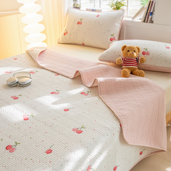 91家纺网 家纺一手货源 找家纺 X猫先生 2026新款全棉床盖小清新夹棉床单炕盖四季跑量款 七彩樱桃