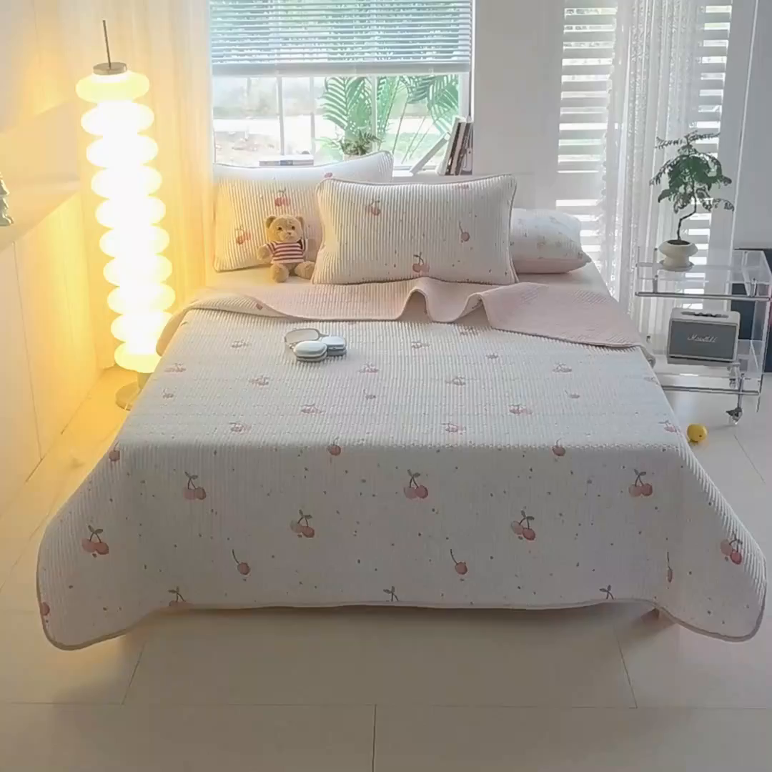 91家纺网 家纺一手货源 找家纺 X猫先生 2026新款全棉床盖小清新夹棉床单炕盖四季跑量款 七彩樱桃