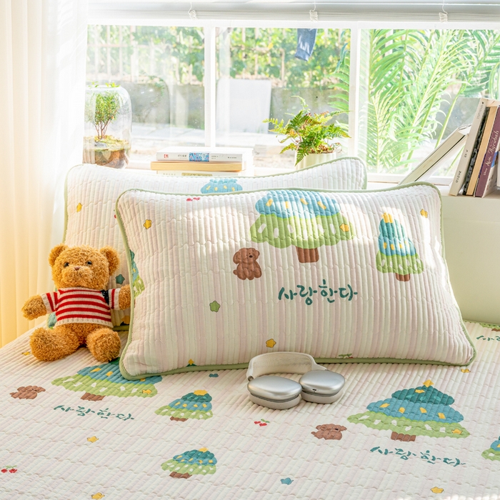 91家纺网 家纺一手货源 找家纺 X猫先生 2026新款全棉床盖小清新夹棉床单炕盖四季跑量款 奇趣森林