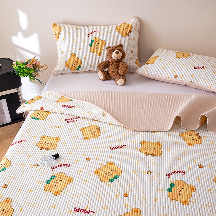 91家纺网 家纺一手货源 找家纺 X猫先生 2026新款全棉床盖小清新夹棉床单炕盖四季跑量款 瑞迪熊