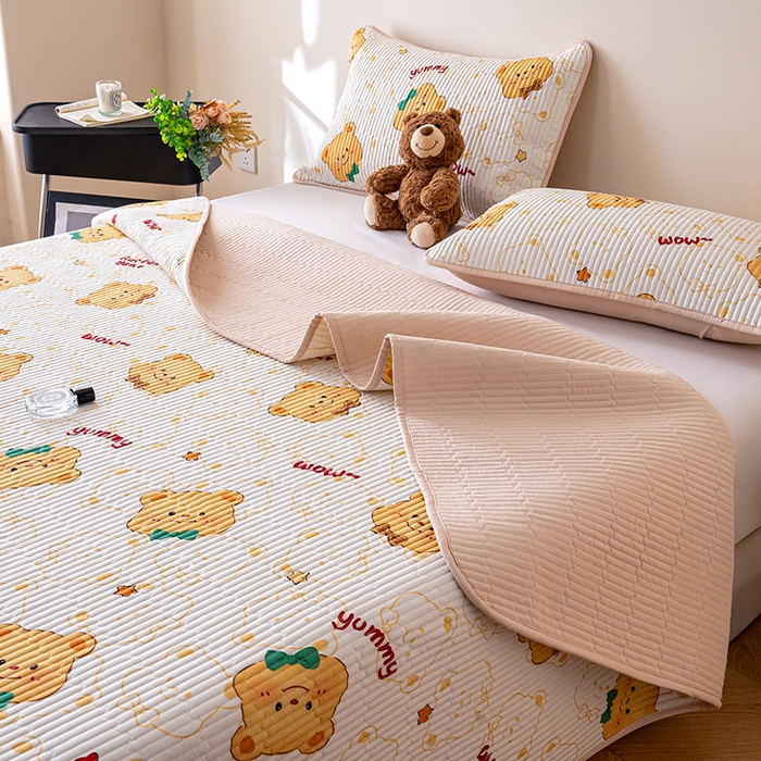 91家纺网 家纺一手货源 找家纺 X猫先生 2026新款全棉床盖小清新夹棉床单炕盖四季跑量款 瑞迪熊