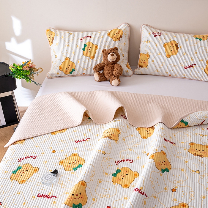 91家纺网 家纺一手货源 找家纺 X猫先生 2026新款全棉床盖小清新夹棉床单炕盖四季跑量款 瑞迪熊