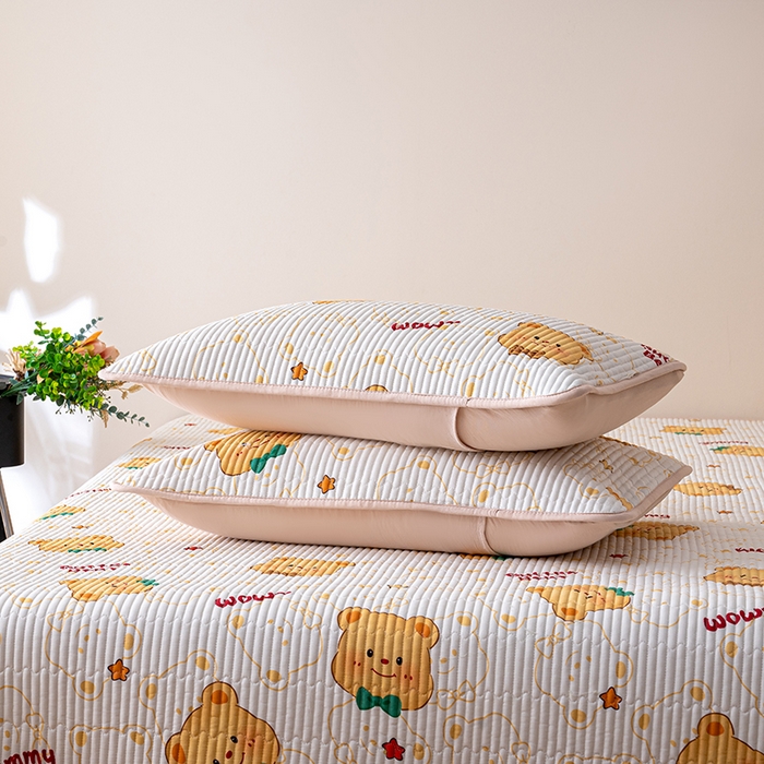 91家纺网 家纺一手货源 找家纺 X猫先生 2026新款全棉床盖小清新夹棉床单炕盖四季跑量款 瑞迪熊