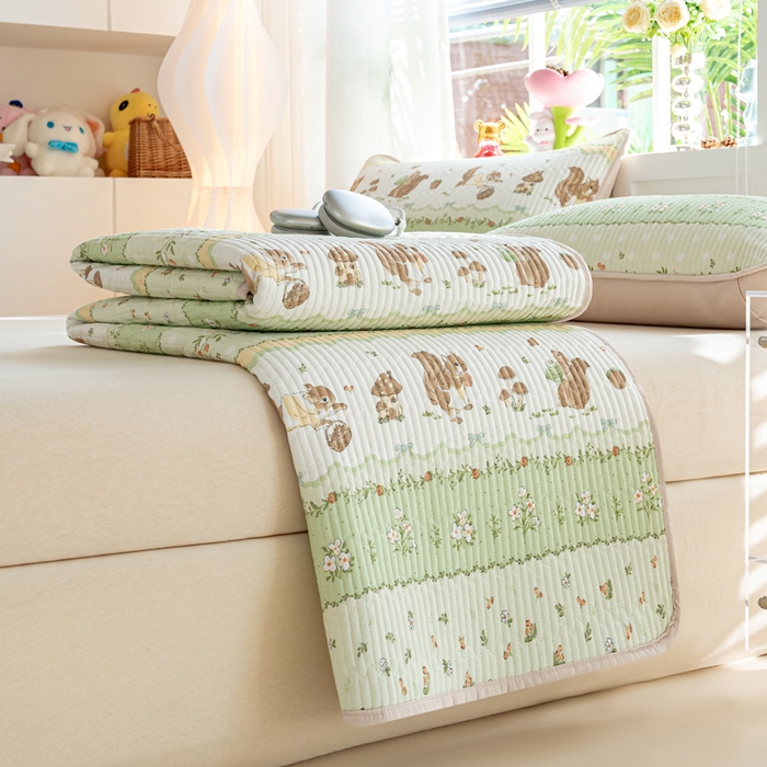 91家纺网 家纺一手货源 找家纺 X猫先生 2026新款全棉床盖小清新夹棉床单炕盖四季跑量款 松鼠森林