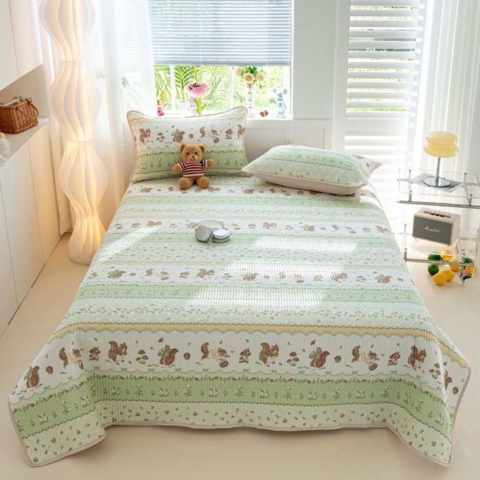 91家纺网 家纺一手货源 找家纺 X猫先生 2026新款全棉床盖小清新夹棉床单炕盖四季跑量款 松鼠森林