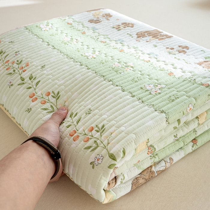 91家纺网 家纺一手货源 找家纺 X猫先生 2026新款全棉床盖小清新夹棉床单炕盖四季跑量款 松鼠森林