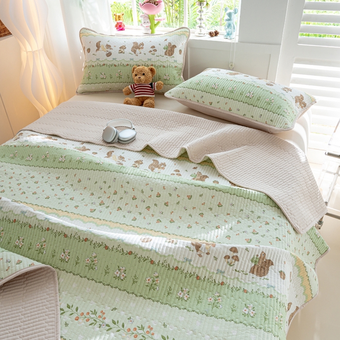 91家纺网 家纺一手货源 找家纺 X猫先生 2026新款全棉床盖小清新夹棉床单炕盖四季跑量款 松鼠森林