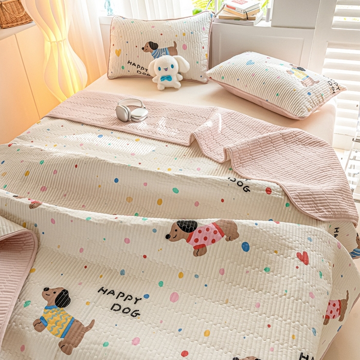 91家纺网 家纺一手货源 找家纺 X猫先生 2026新款全棉床盖小清新夹棉床单炕盖四季跑量款 甜心汪星人