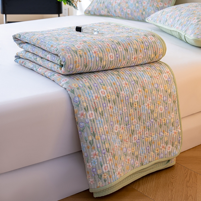 91家纺网 家纺一手货源 找家纺 X猫先生 2026新款全棉床盖小清新夹棉床单炕盖四季跑量款 向云端