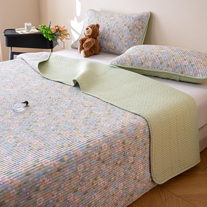 91家纺网 家纺一手货源 找家纺 X猫先生 2026新款全棉床盖小清新夹棉床单炕盖四季跑量款 向云端