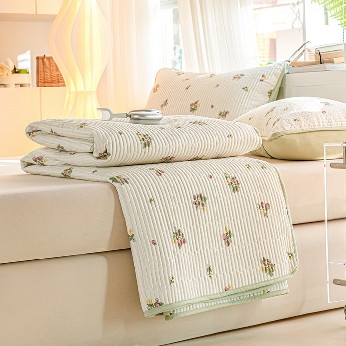 91家纺网 家纺一手货源 找家纺 X猫先生 2026新款全棉床盖小清新夹棉床单炕盖四季跑量款 小岛来信