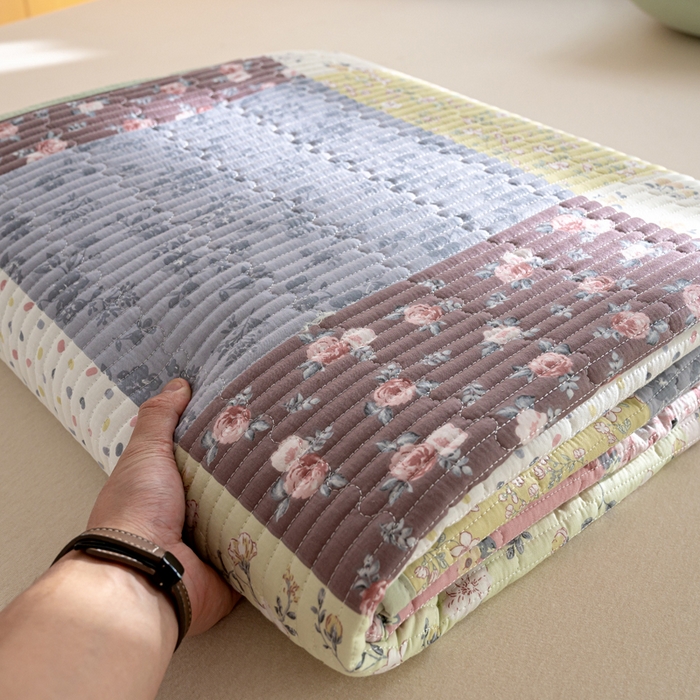 91家纺网 家纺一手货源 找家纺 X猫先生 2026新款全棉床盖小清新夹棉床单炕盖四季跑量款 幽兰情丝