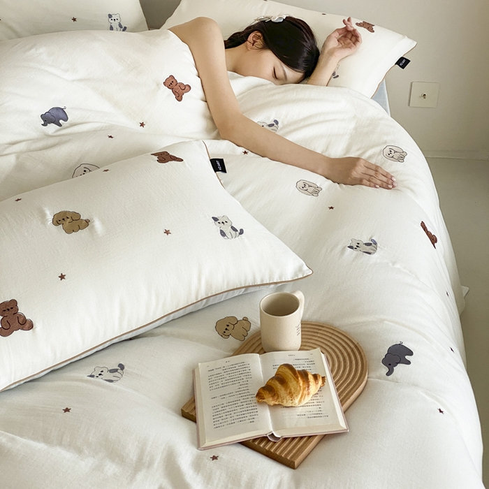 91家纺网 家纺一手货源 找家纺 卡姿家纺 2026春夏双层纱软萌糯叽叽系列——动物园 动物园-香槟白