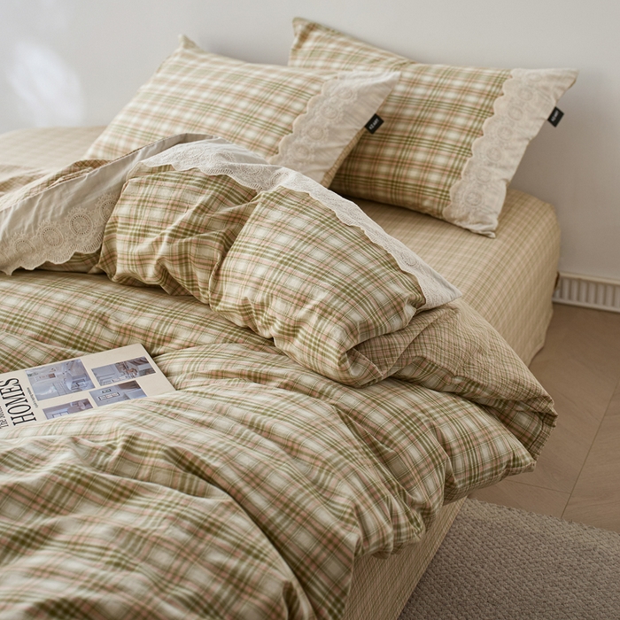 91家纺网 家纺一手货源 找家纺 卡姿家纺 2026春夏色织水洗棉文艺小格子花边款 利奥-沁绿