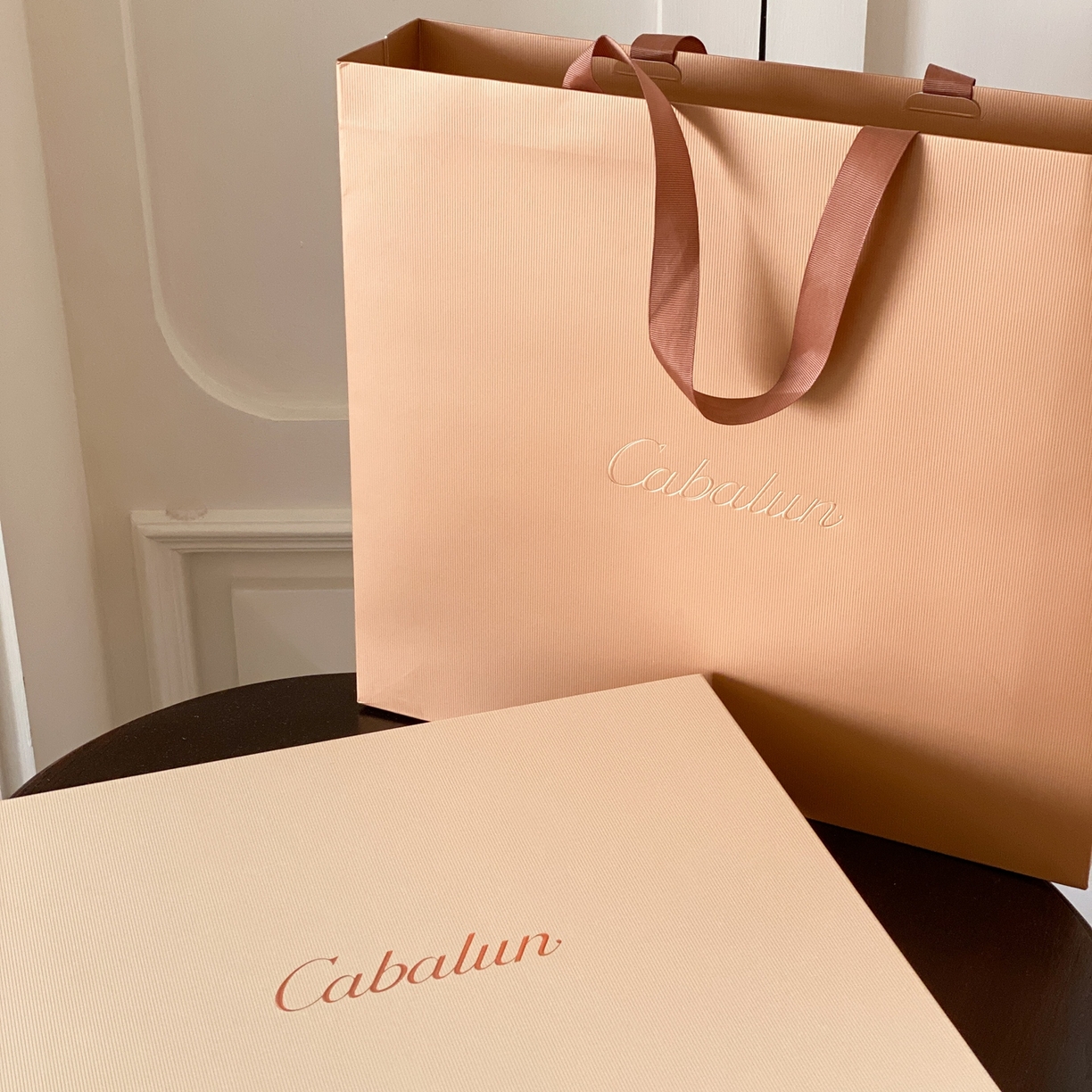 91家纺网 家纺一手货源 找家纺 （总）卡巴伦家纺 2026新款80支埃及长绒棉纯棉轻奢法式蕾丝花边款四件套系列-巴黎庄园（会员：套件-20元 商品价格不得低于：标准：598元）