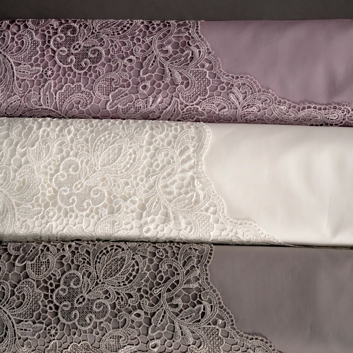 91家纺网 家纺一手货源 找家纺 卡巴伦家纺 2026新款80支埃及长绒棉纯棉轻奢法式蕾丝花边款四件套系列-巴黎庄园（会员：套件-20元 商品价格不得低于：标准：598元） 组合图仅供展示不可下单