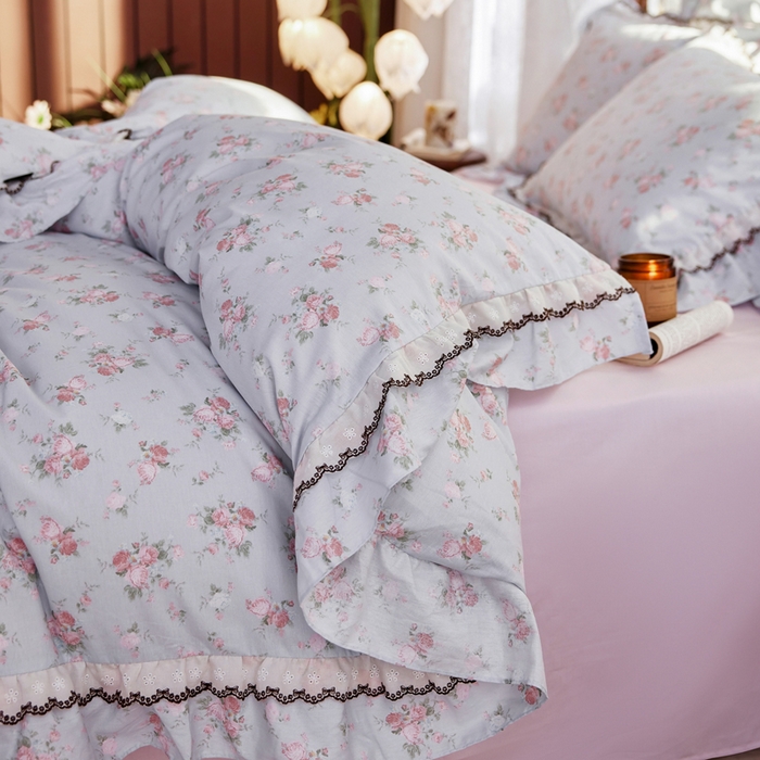 91家纺网 家纺一手货源 找家纺 卡姿家纺 2026春夏韩版小碎花双层花边系列 泠羽花园