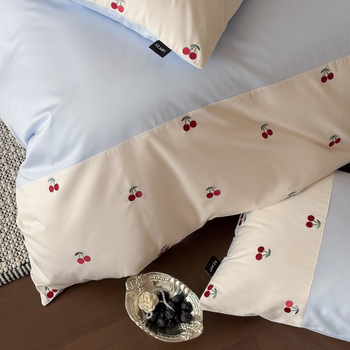 91家纺网 家纺一手货源 找家纺 卡姿家纺 2026春夏60支长绒棉文艺清新— 樱桃派对 樱桃派对-蓝