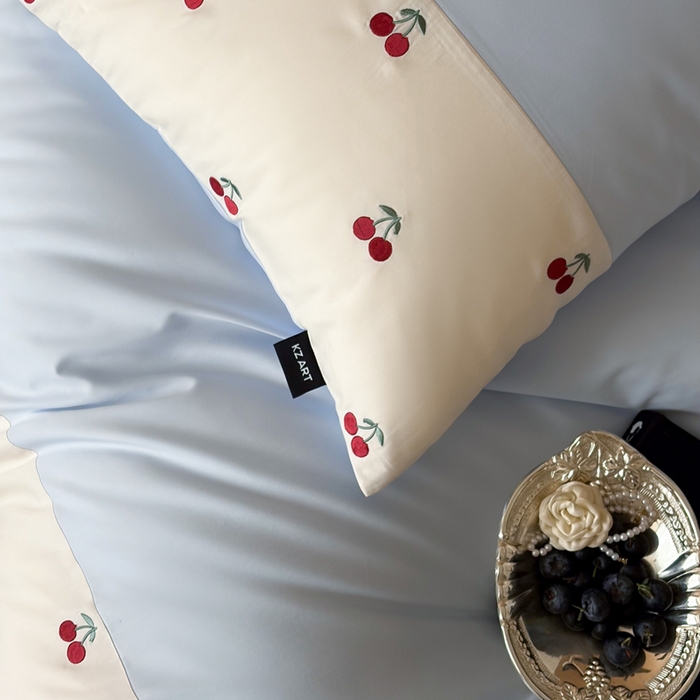 91家纺网 家纺一手货源 找家纺 卡姿家纺 2026春夏60支长绒棉文艺清新— 樱桃派对 樱桃派对-蓝