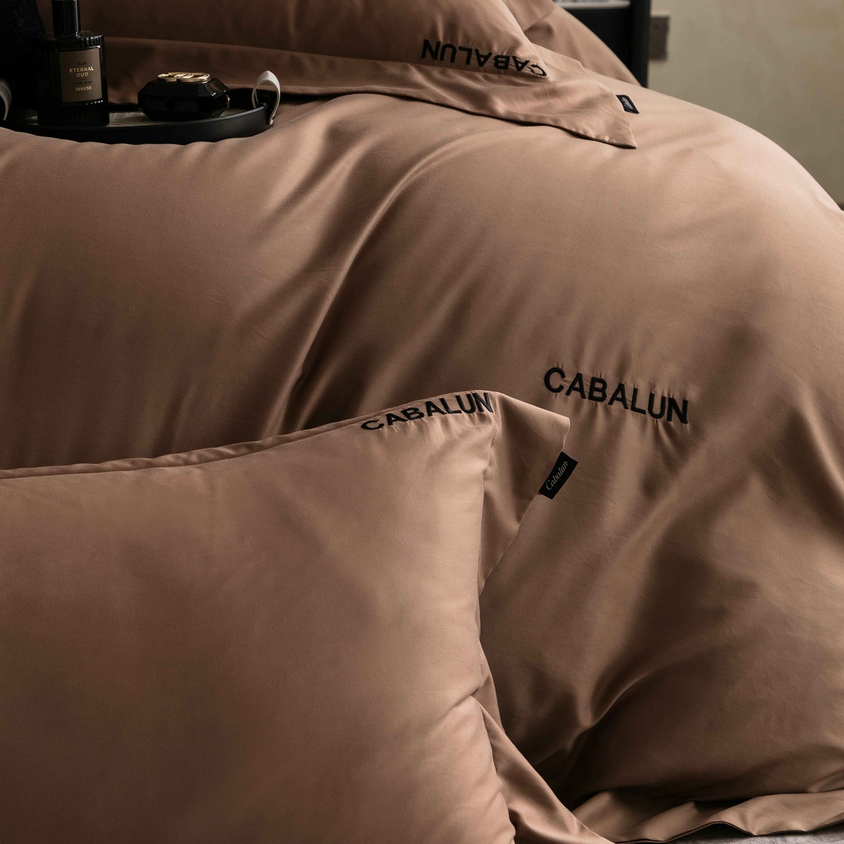 91家纺网 家纺一手货源 找家纺 卡巴伦家纺 2026新款80超细旦天丝棉磨毛四件套（会员：套件-20元 商品价格不得低于：标准：468） 秋水伊人