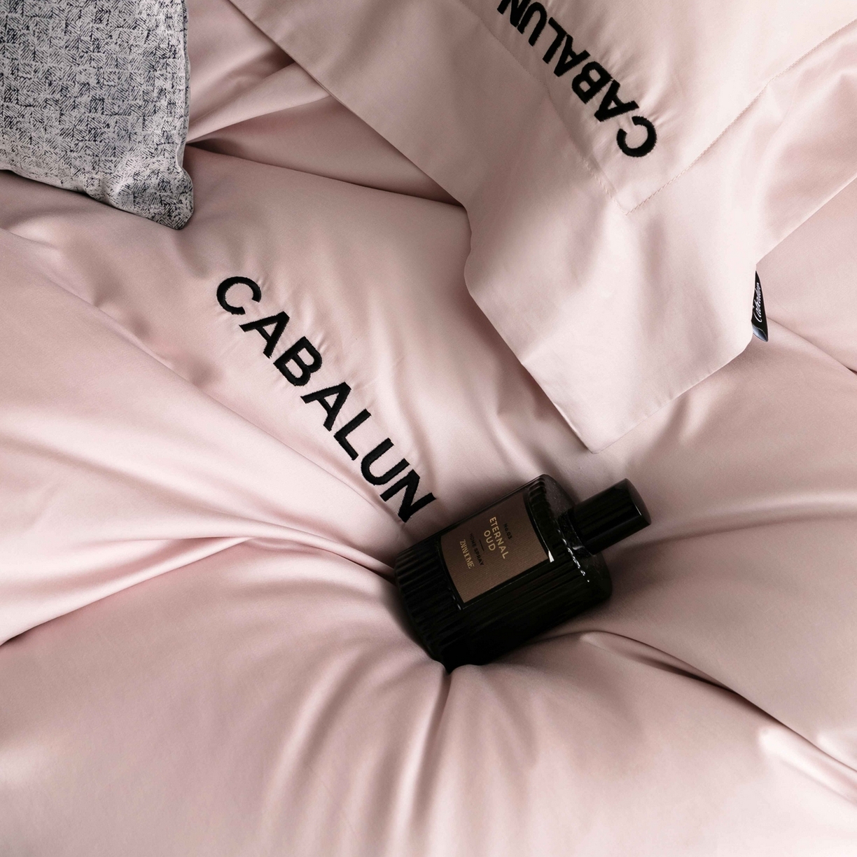 91家纺网 家纺一手货源 找家纺 卡巴伦家纺 2026新款80超细旦天丝棉磨毛四件套（会员：套件-20元 商品价格不得低于：标准：468） 玉露清风