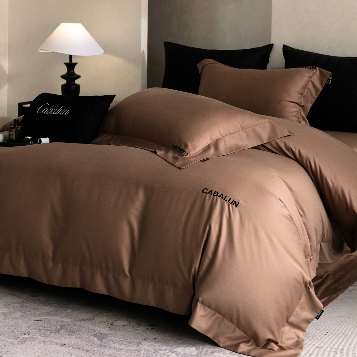 91家纺网 家纺一手货源 找家纺 卡巴伦家纺 2026新款80超细旦天丝棉磨毛四件套（会员：套件-20元 商品价格不得低于：标准：468） 秋水伊人