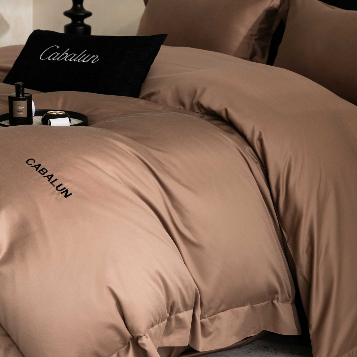 91家纺网 家纺一手货源 找家纺 卡巴伦家纺 2026新款80超细旦天丝棉磨毛四件套（会员：套件-20元 商品价格不得低于：标准：468） 秋水伊人