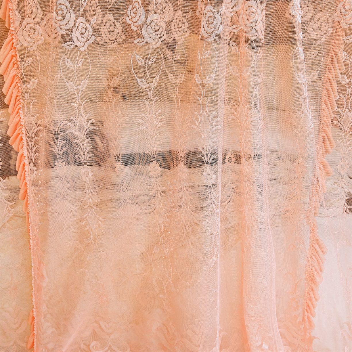 91家纺网 家纺一手货源 找家纺 （总）世婕 2026新款双丝提花落地花边蚊帐-浪漫满屋