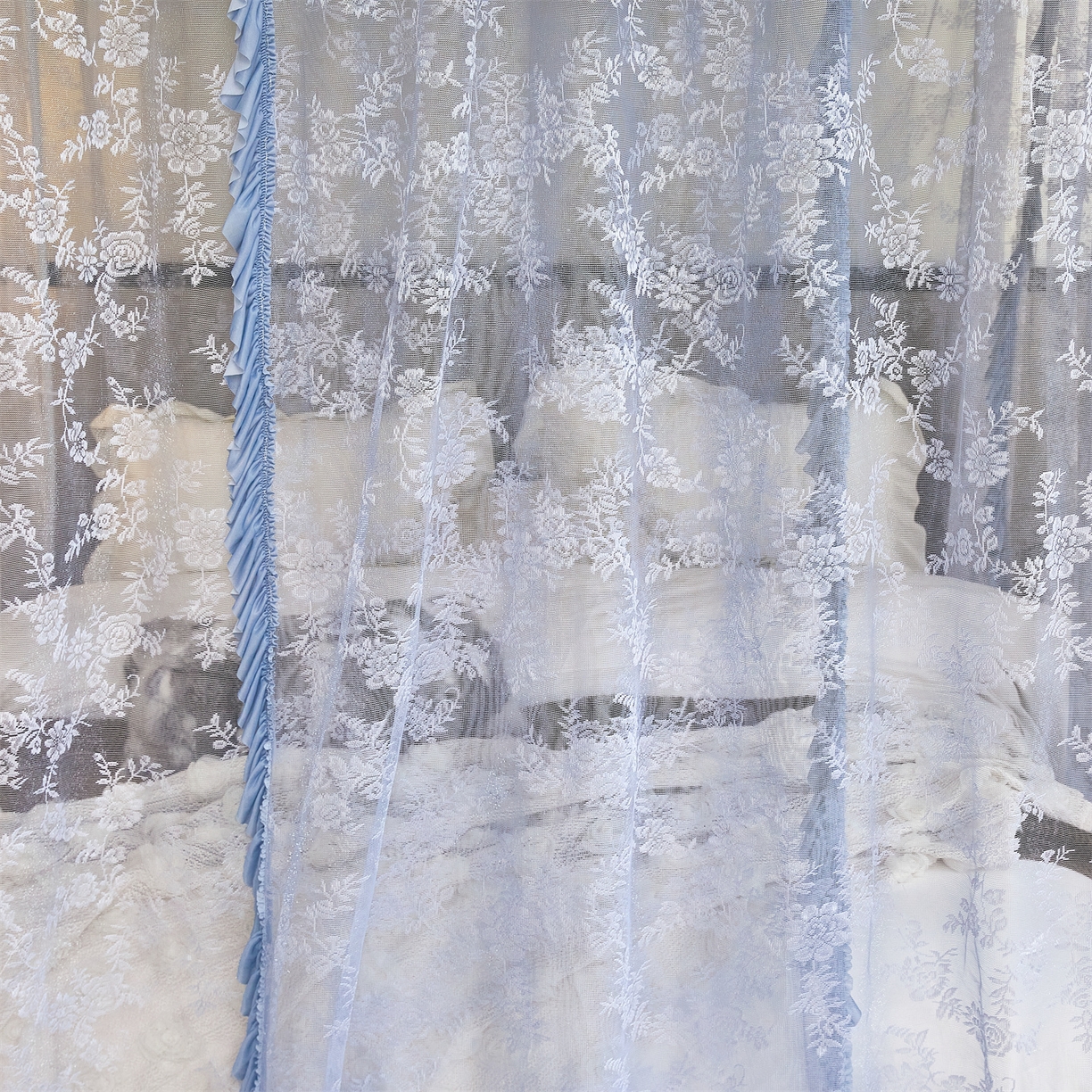 91家纺网 家纺一手货源 找家纺 世婕 2026新款双丝提花落地花边蚊帐-浪漫满屋 浪漫满屋-灰色