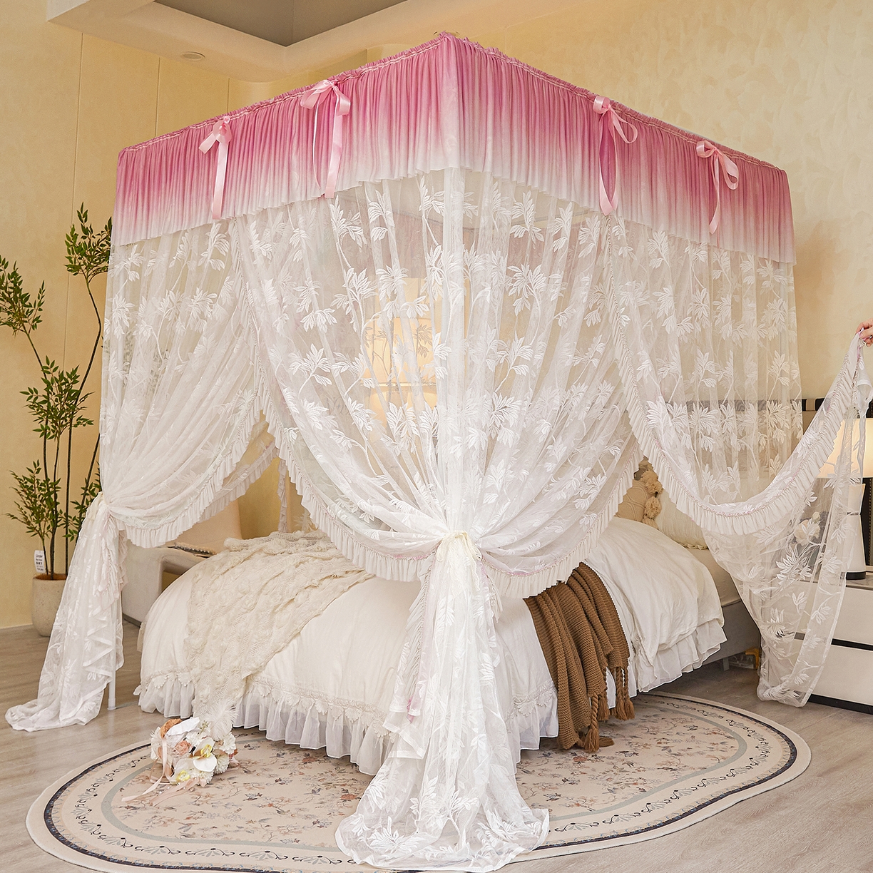 91家纺网 家纺一手货源 找家纺 世婕 2026新款双丝提花落地花边蚊帐-浪漫满屋 浪漫满屋-柔粉白