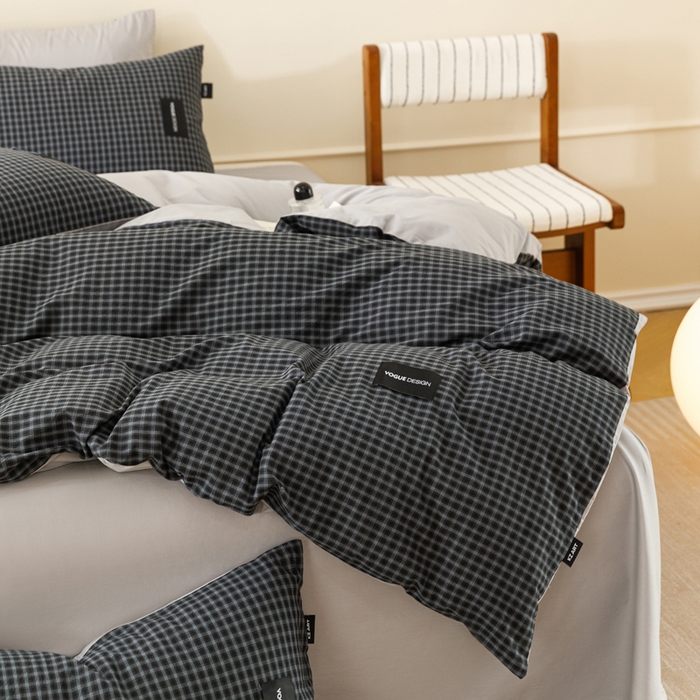 91家纺网 家纺一手货源 找家纺 卡姿家纺 2026春夏色织水洗棉无印复古风格 空野蓝黑