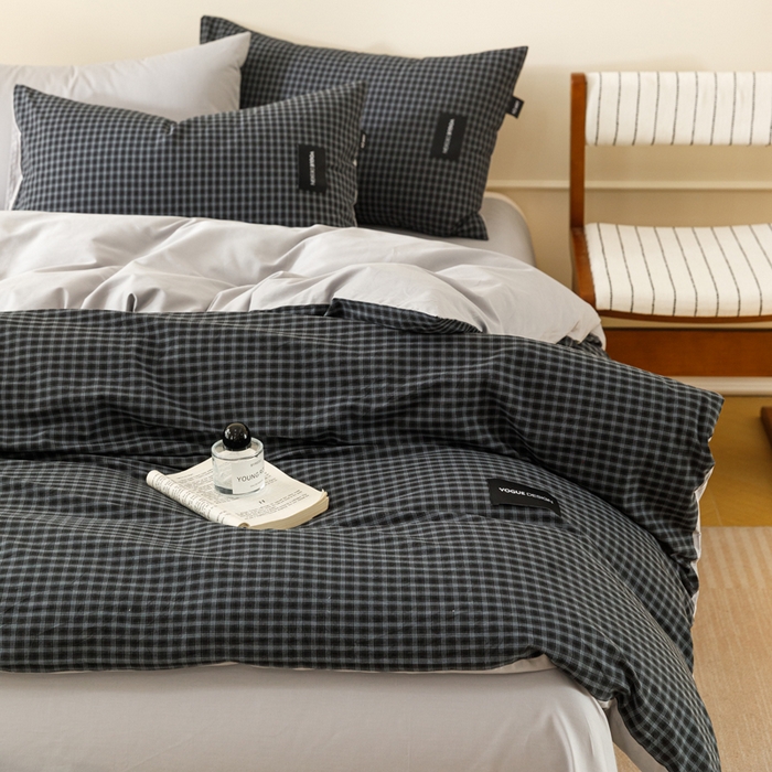 91家纺网 家纺一手货源 找家纺 卡姿家纺 2026春夏色织水洗棉无印复古风格 空野蓝黑