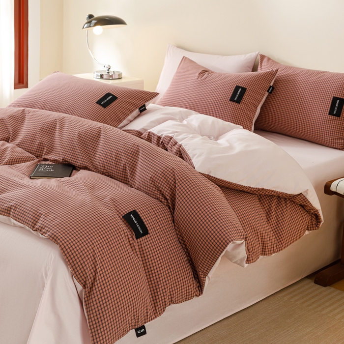 91家纺网 家纺一手货源 找家纺 卡姿家纺 2026春夏色织水洗棉无印复古风格 梵舍粉