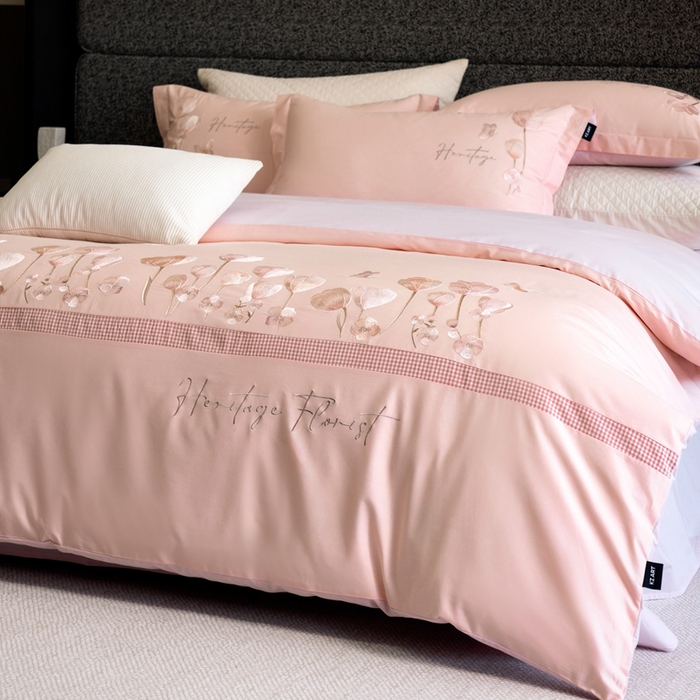 91家纺网 家纺一手货源 找家纺 卡姿家纺 2026春夏森系小清新刺绣 — 莉奥 莉奥-粉