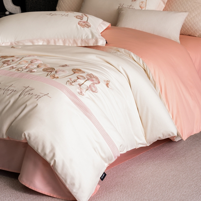 91家纺网 家纺一手货源 找家纺 卡姿家纺 2026春夏森系小清新刺绣 — 莉奥 莉奥-奶白