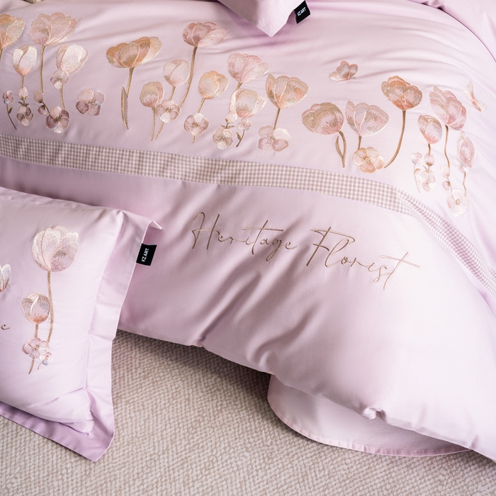 91家纺网 家纺一手货源 找家纺 卡姿家纺 2026春夏森系小清新刺绣 — 莉奥 莉奥-紫