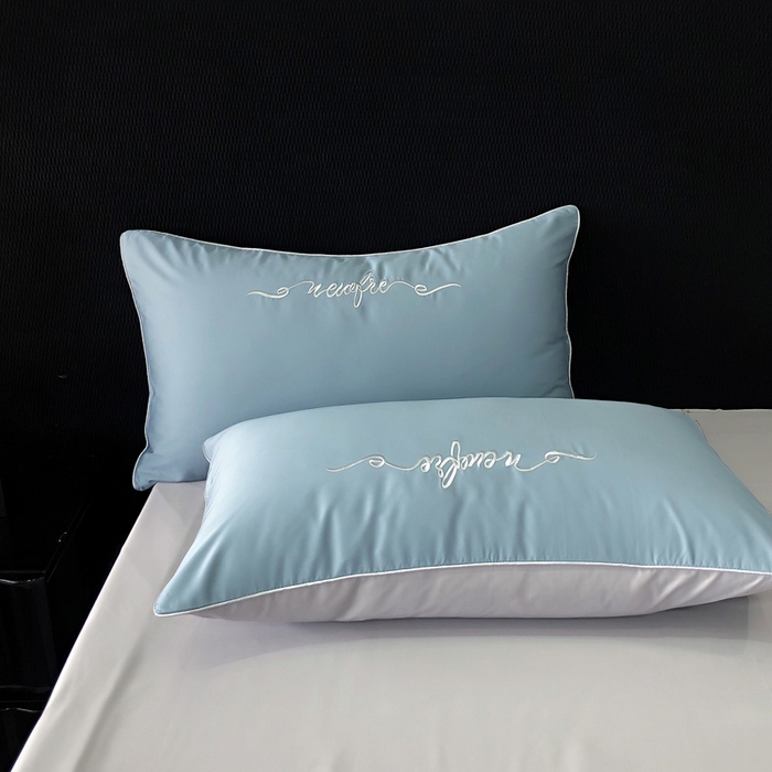 91家纺网 家纺一手货源 找家纺 禧澜庭 2026新款高支纯棉全棉斜纹四件套刺绣绣花款轻奢三件套--卡罗系列 魅力蓝+浅灰