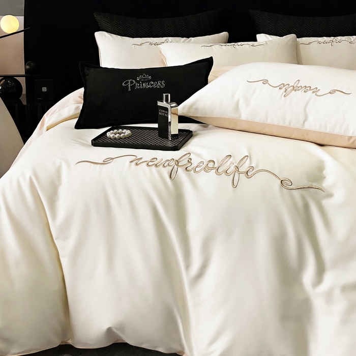 91家纺网 家纺一手货源 找家纺 禧澜庭 2026新款高支纯棉全棉斜纹四件套刺绣绣花款轻奢三件套--卡罗系列 皓月白+卡其