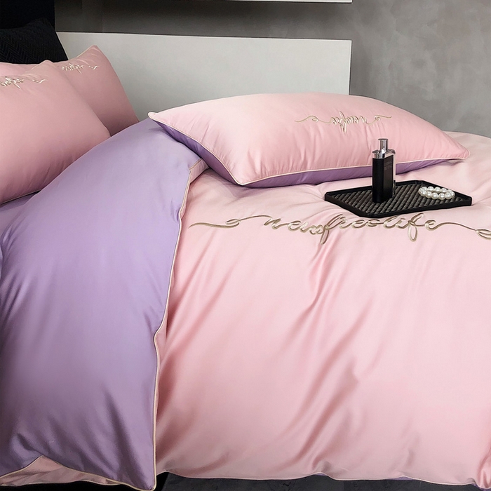 91家纺网 家纺一手货源 找家纺 禧澜庭 2026新款高支纯棉全棉斜纹四件套刺绣绣花款轻奢三件套--卡罗系列 戴妃粉+魅紫