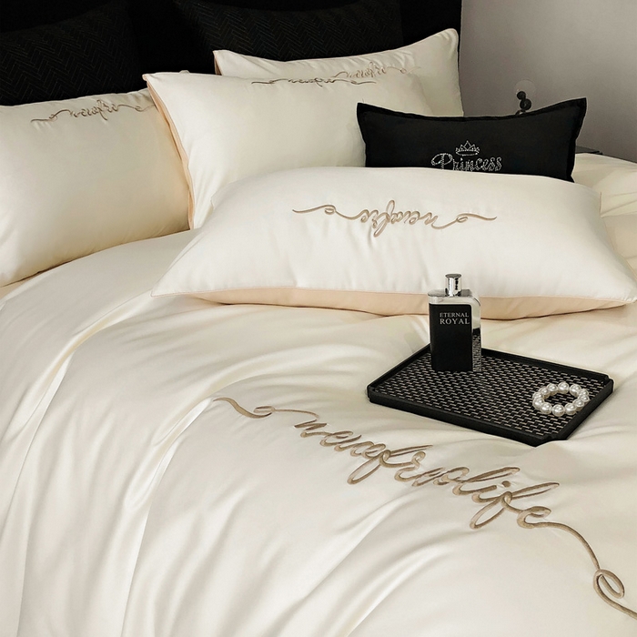 91家纺网 家纺一手货源 找家纺 禧澜庭 2026新款高支纯棉全棉斜纹四件套刺绣绣花款轻奢三件套--卡罗系列 皓月白+卡其