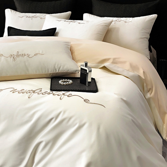 91家纺网 家纺一手货源 找家纺 禧澜庭 2026新款高支纯棉全棉斜纹四件套刺绣绣花款轻奢三件套--卡罗系列 皓月白+卡其